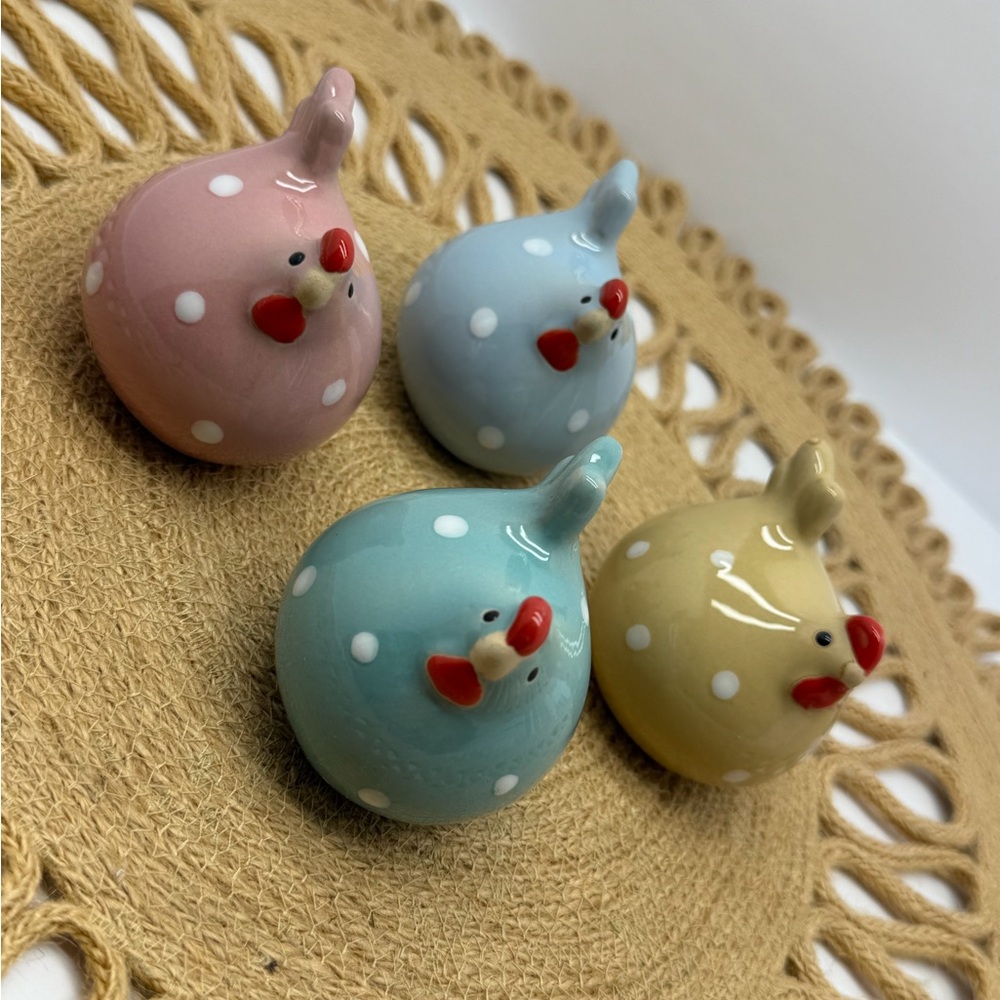 Vintage Ceramic Chicken Figurines Set Cottagecore set of four 2.5” - Picture 8 of 8